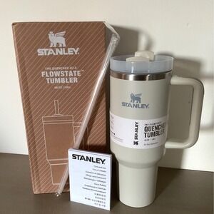 Stanley The Quencher H2.0 Flowstate Tumbler 40oz Dune Beige Color New With Box